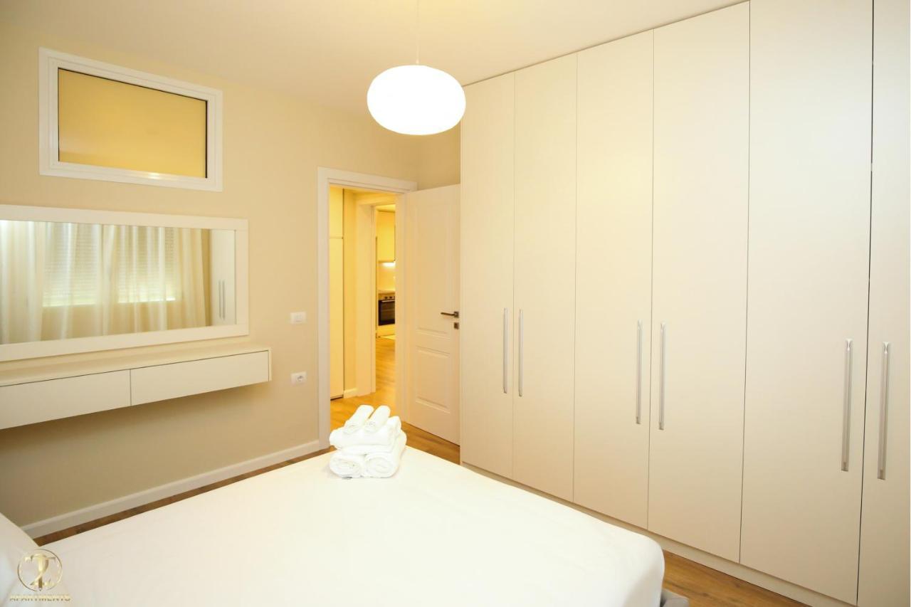 T2 City Apartments Vlore Luaran gambar