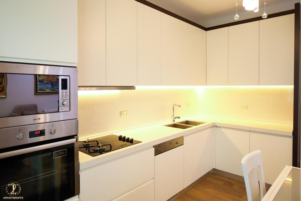T2 City Apartments Vlore Luaran gambar